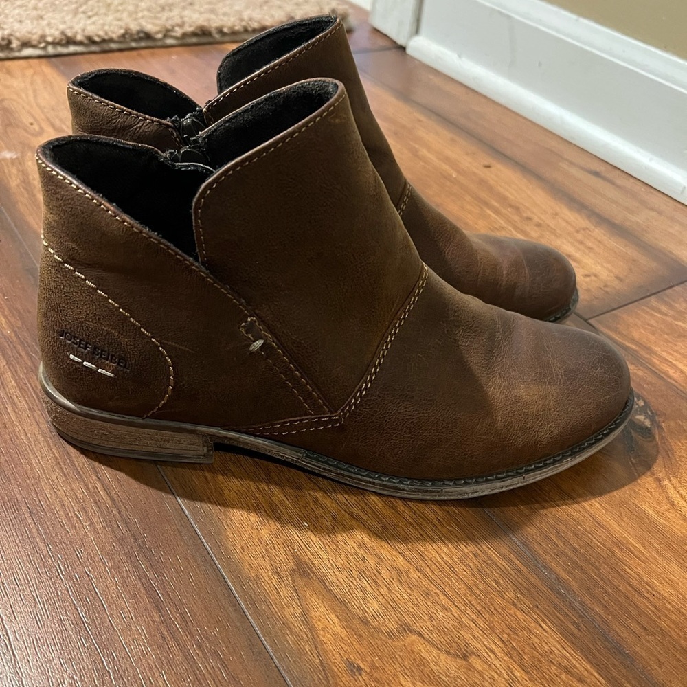Josef Seibel Germany Ankle Boots Women's size 40 Dark Brown Leather Sienna 81